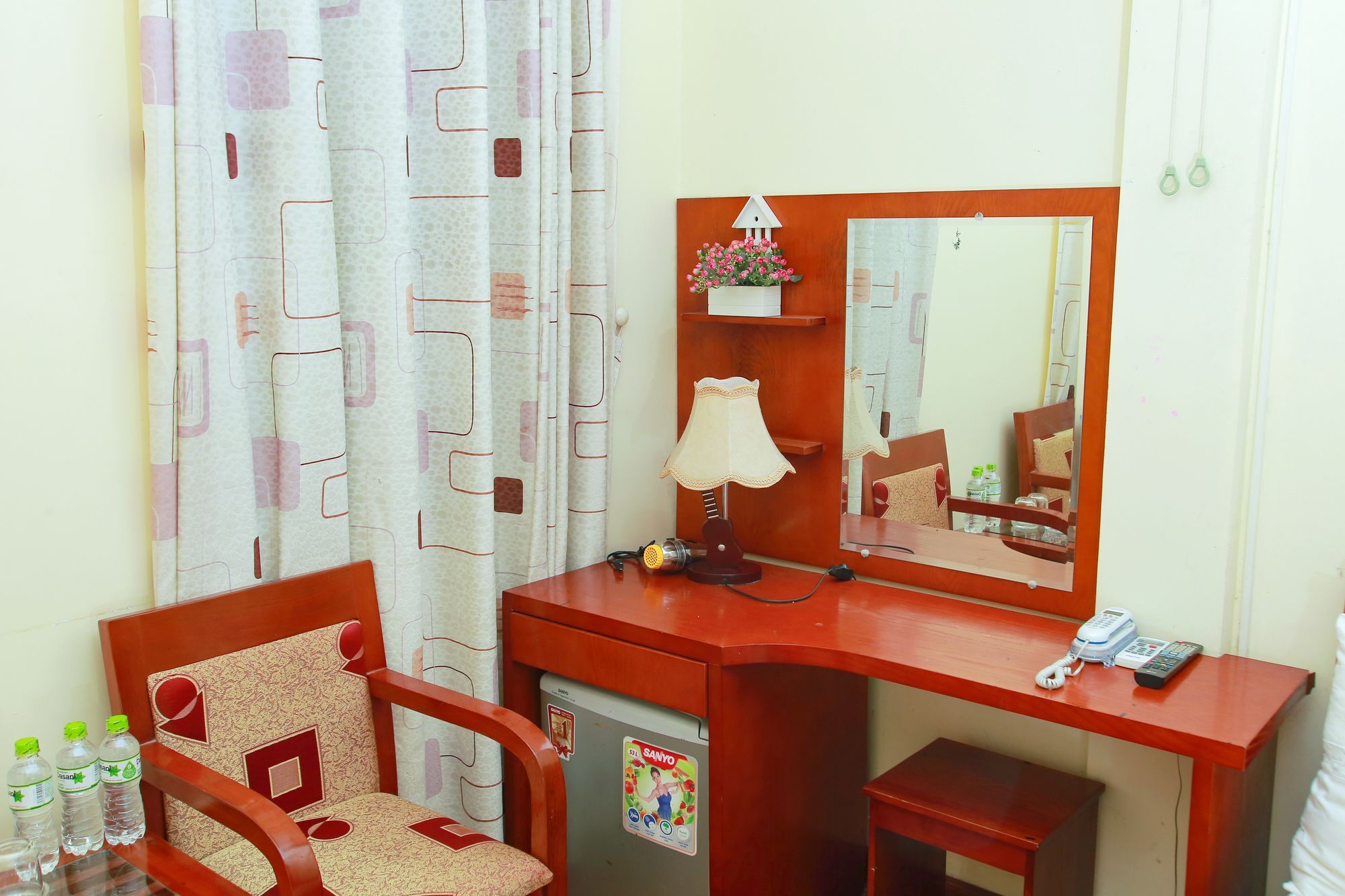 Reddoorz Near Hanoi Railway Station Exterior photo