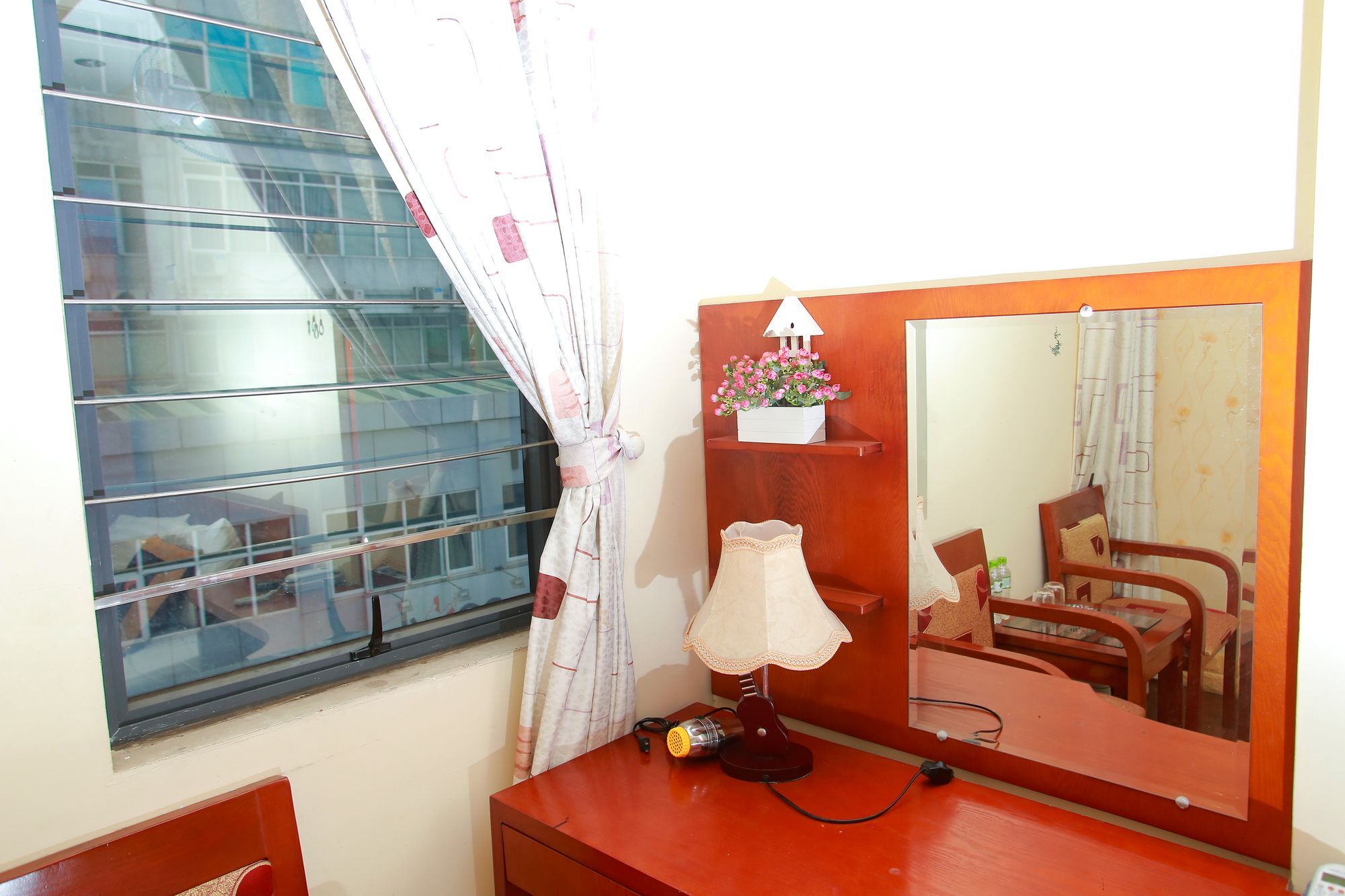 Reddoorz Near Hanoi Railway Station Exterior photo